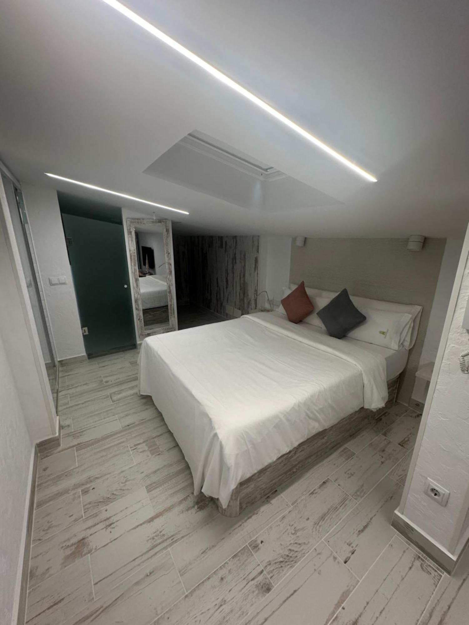 T-Homes - Cuenca Madrid Kültér fotó