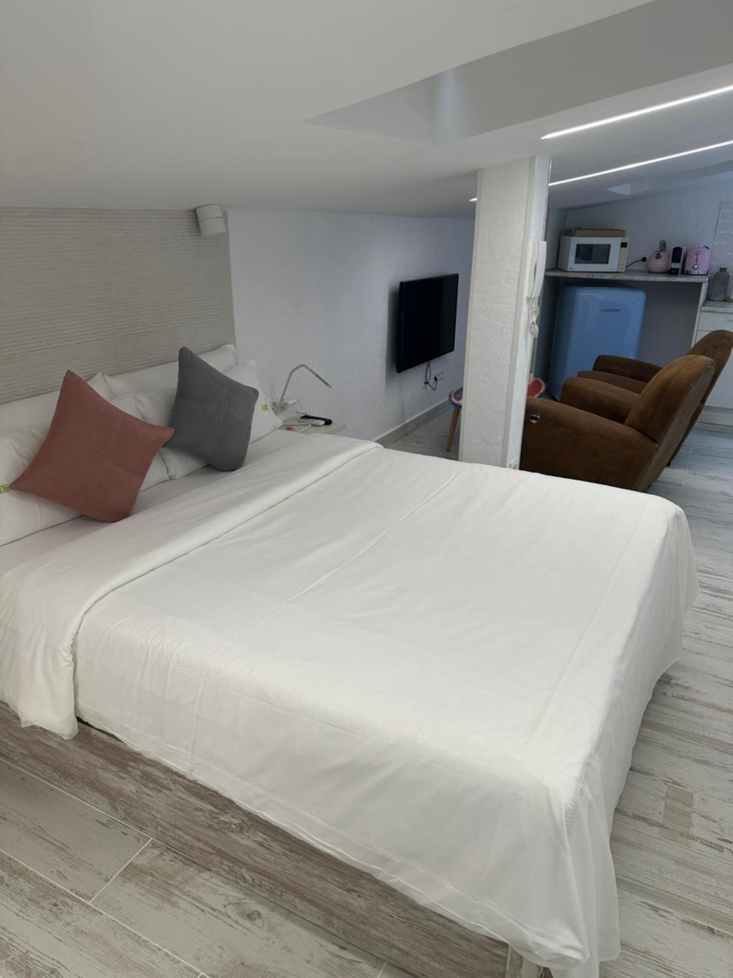 T-Homes - Cuenca Madrid Kültér fotó