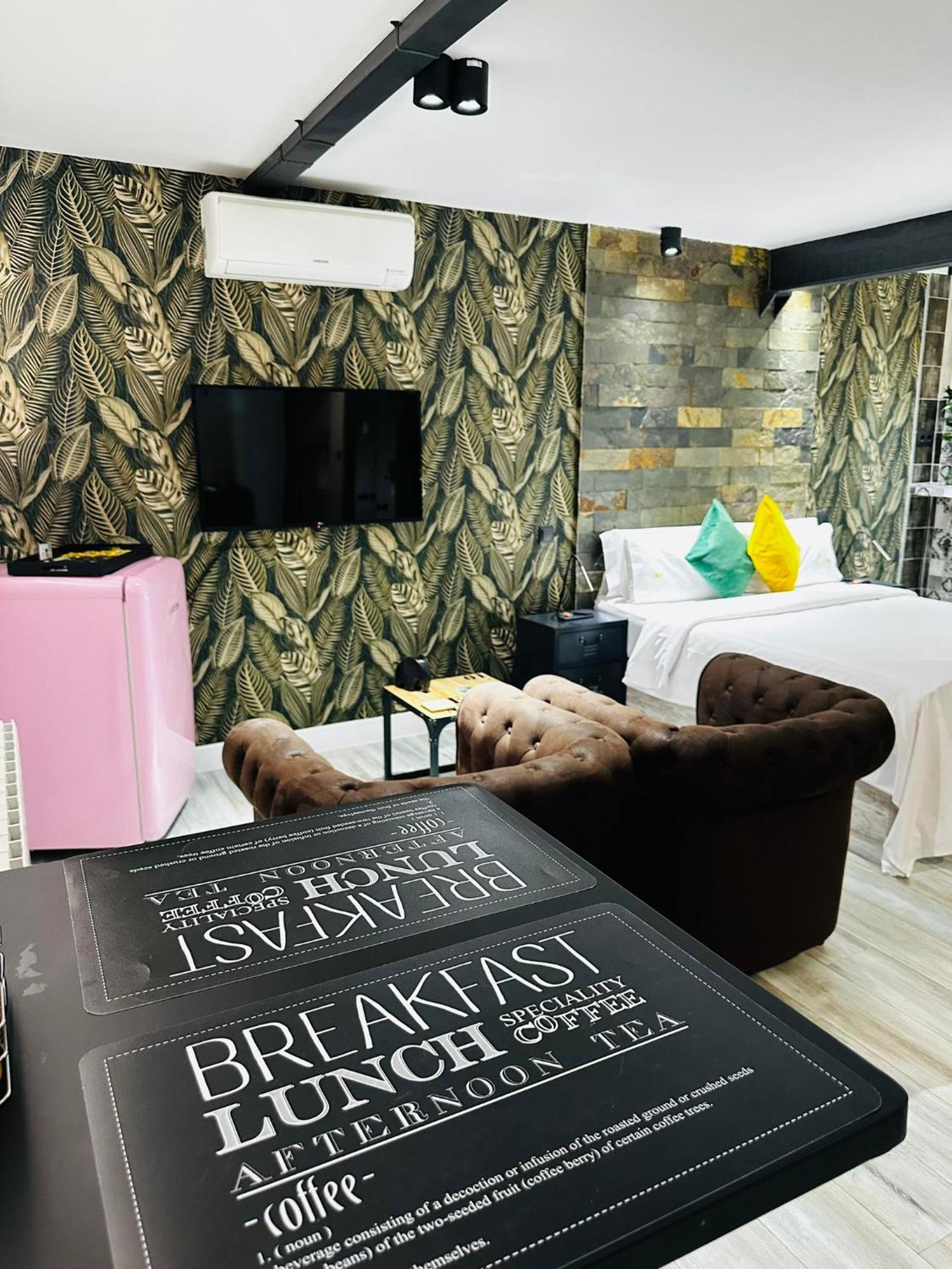 T-Homes - Cuenca Madrid Kültér fotó